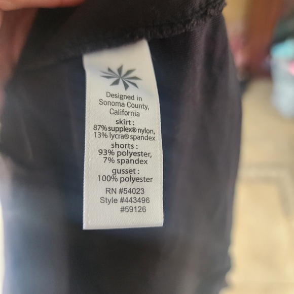 Athleta Black Skirt with Pockets - Picture 7 of 7